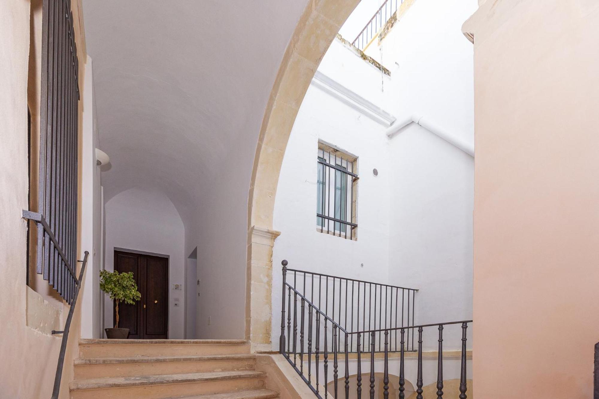 Palazzo Marini B&B Di Charme Lecce Zewnętrze zdjęcie